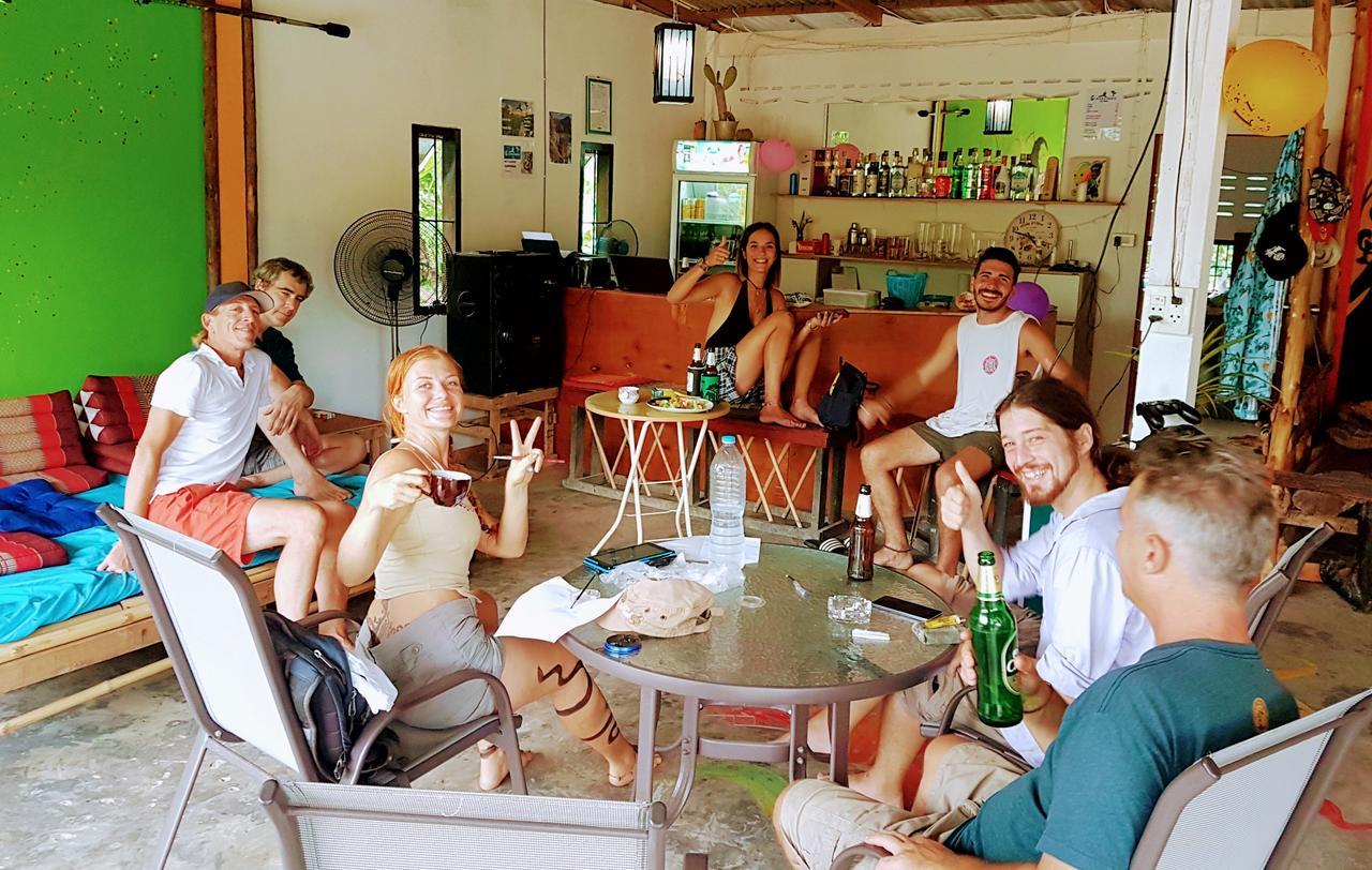 Slacklines Hostel Ko Lanta Zewnętrze zdjęcie
